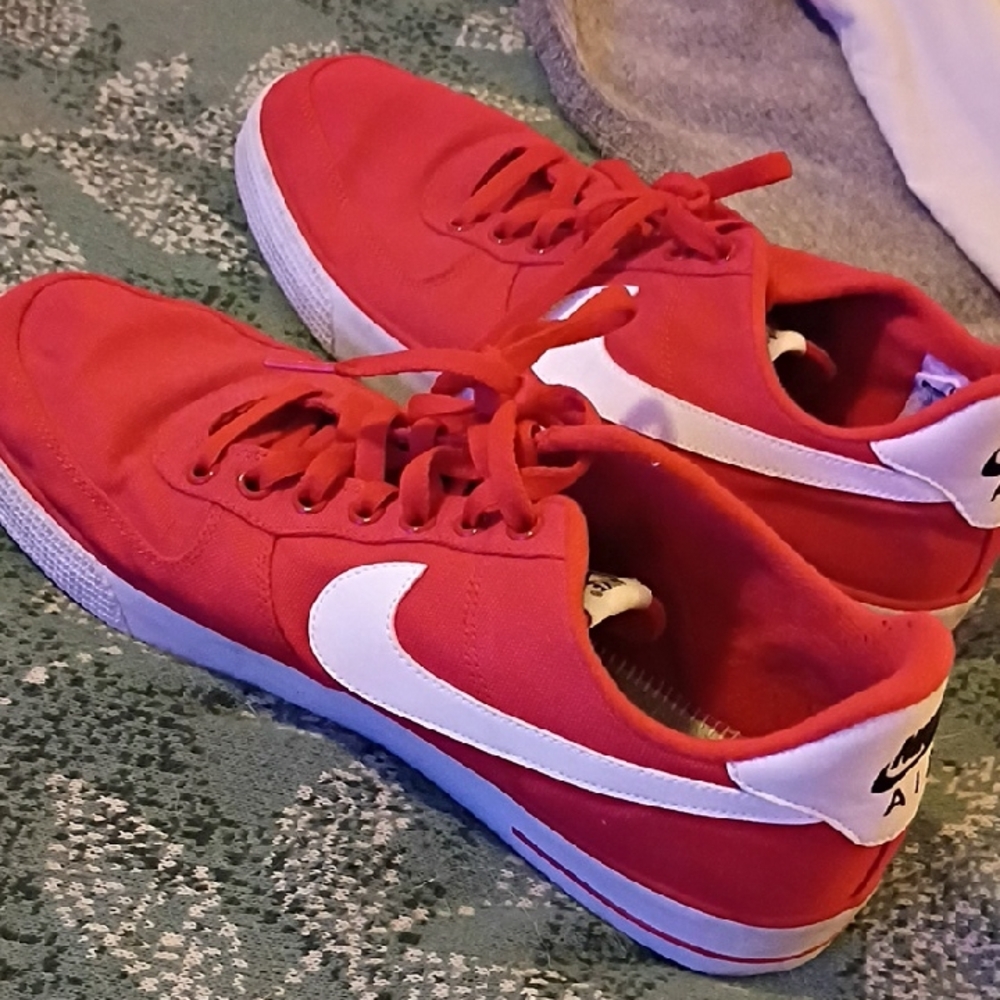 Nike Men's Red and White Sneakers Air Jordans Sz 11